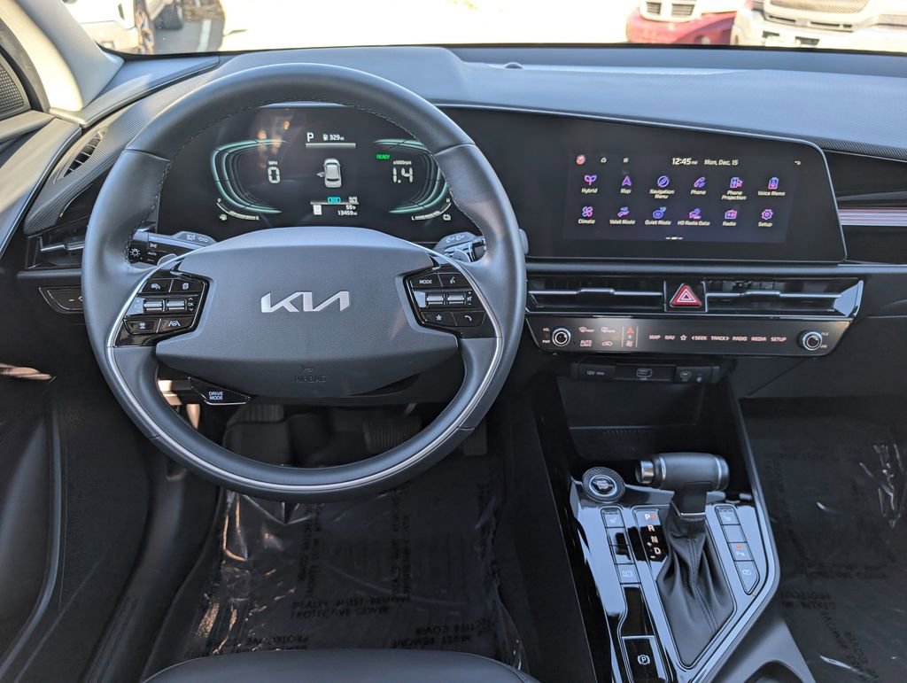 Certified 2023 Kia Niro EX image 15