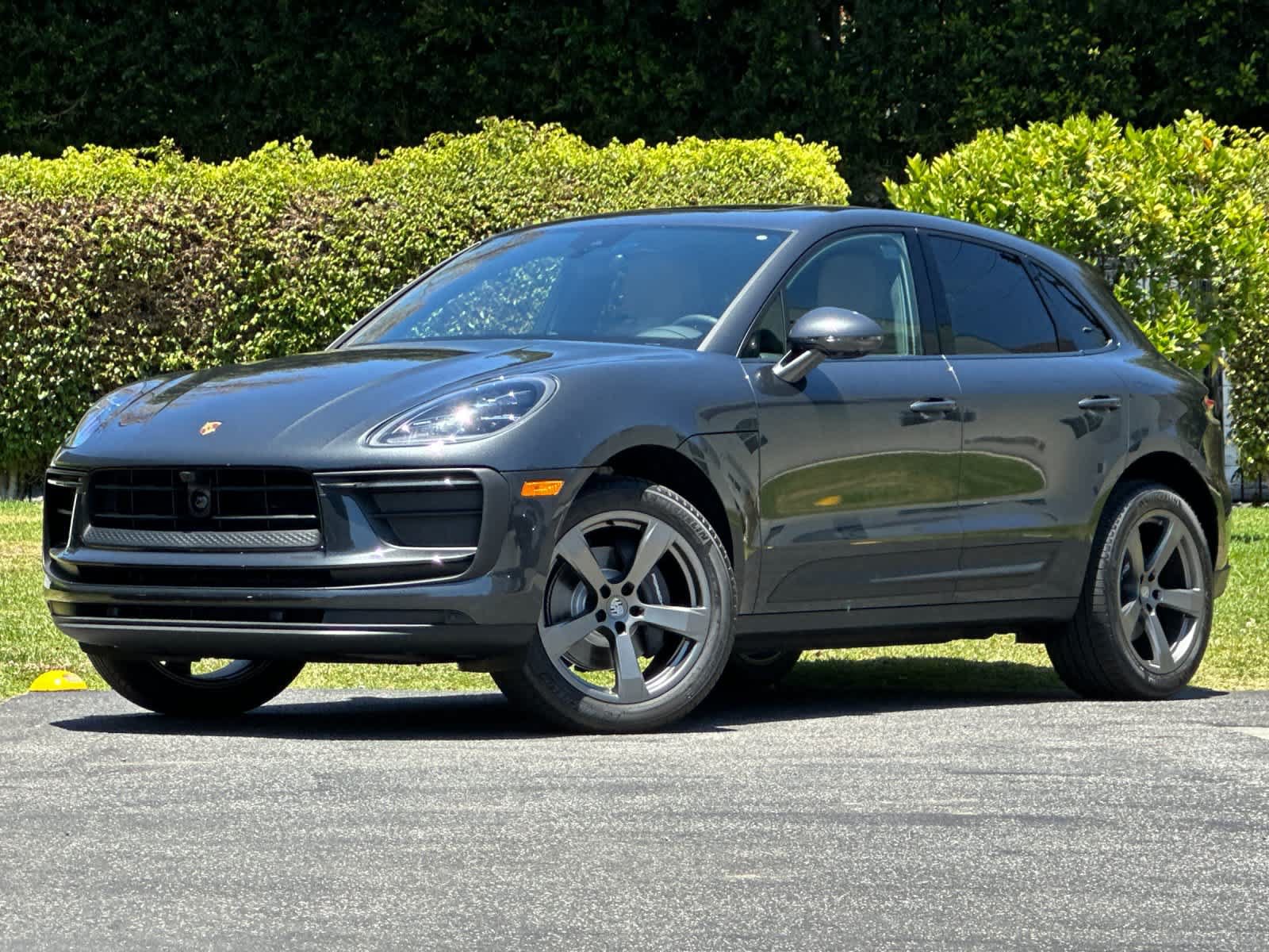 New 2026 Porsche Macan AWD/4WD image 1