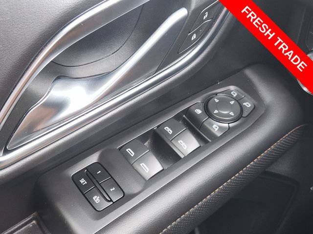 Used 2024 GMC Yukon AT4 w/ Technology Package AWD/4WD image 22