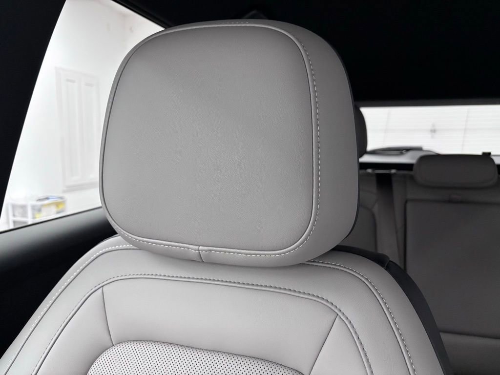 New 2026 GMC Terrain Elevation w/ Elevation Premium Package image 33