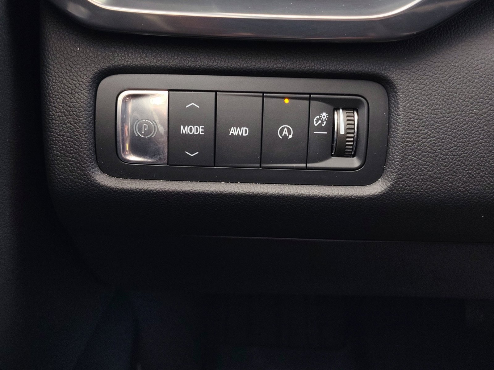 New 2026 GMC Acadia AT4 w/ LPO, Floor Liner Package image 28