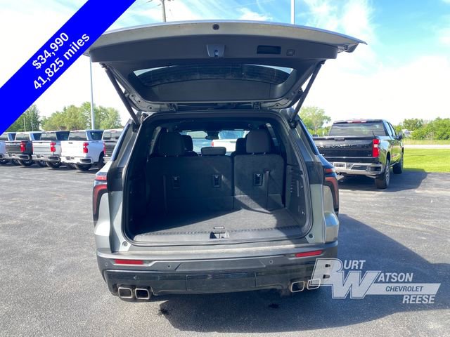 Used 2024 Chevrolet Traverse LT w/ Midnight/Sport Edition FWD image 16