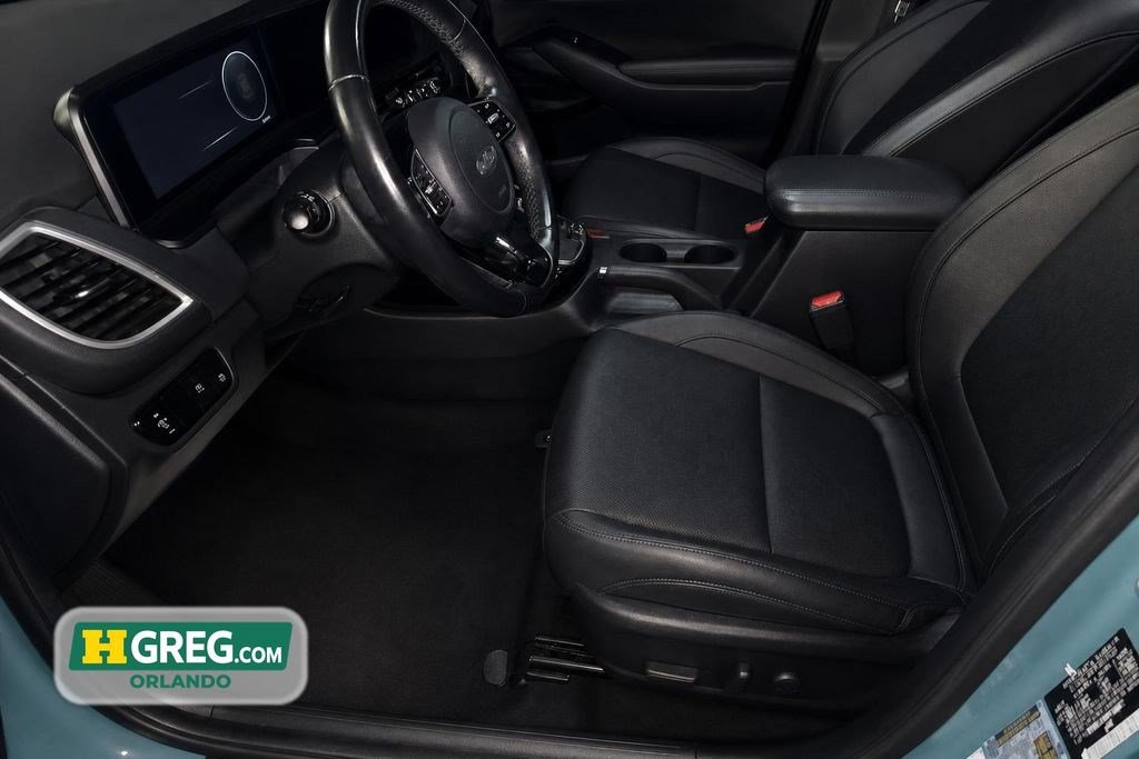 Used 2024 Kia Seltos EX FWD image 18