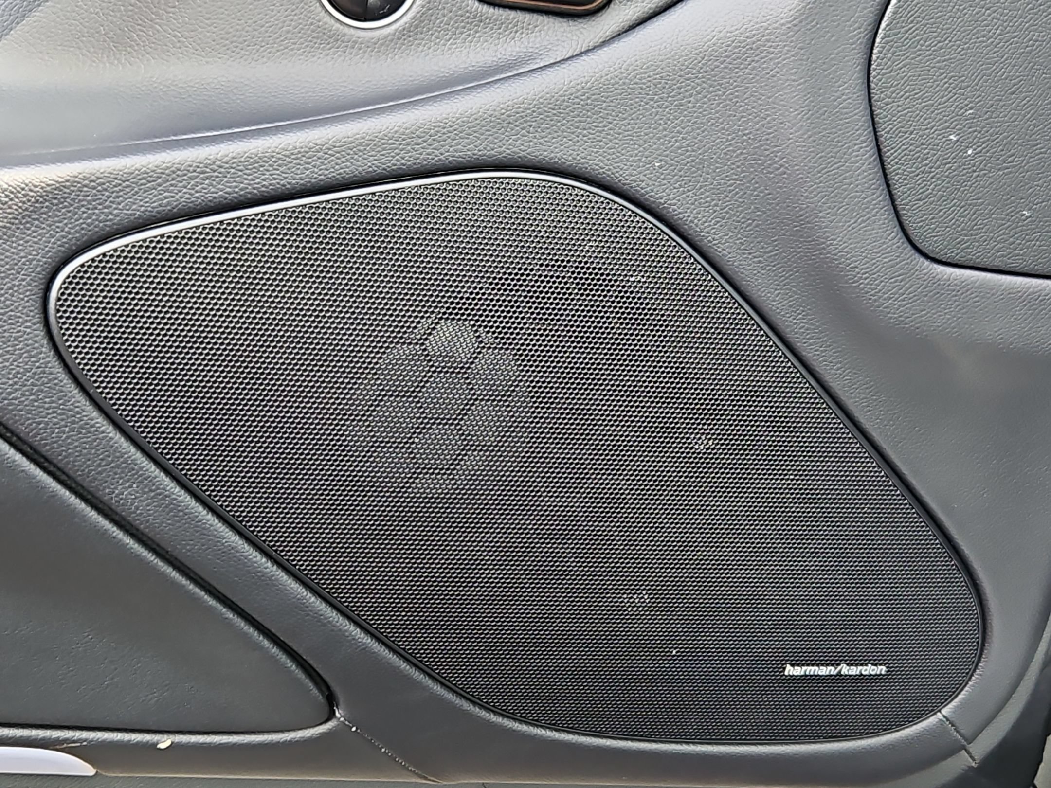 Used 2012 Mercedes-Benz SL 550 image 11