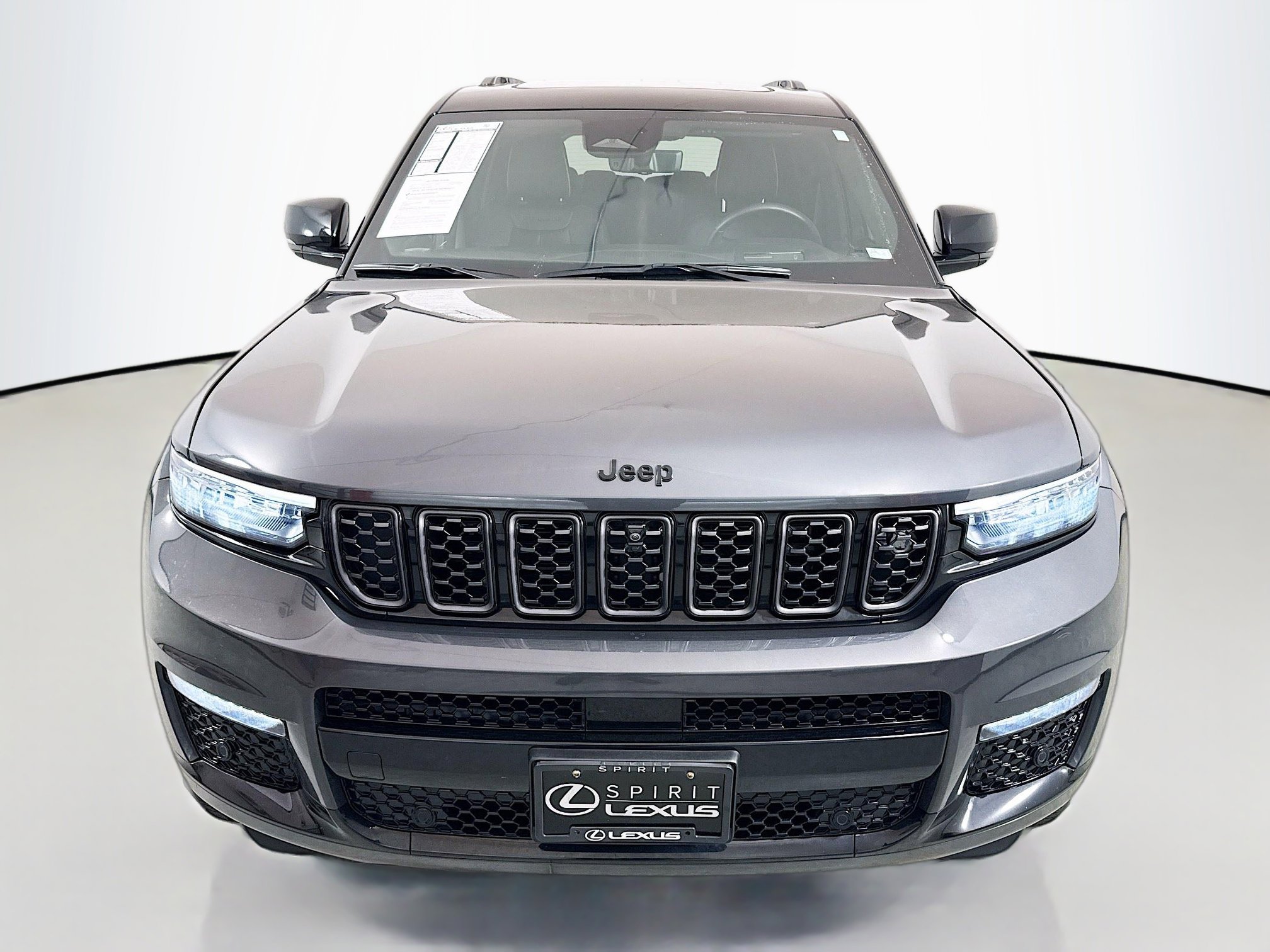 Used 2023 Jeep Grand Cherokee L Summit image 2