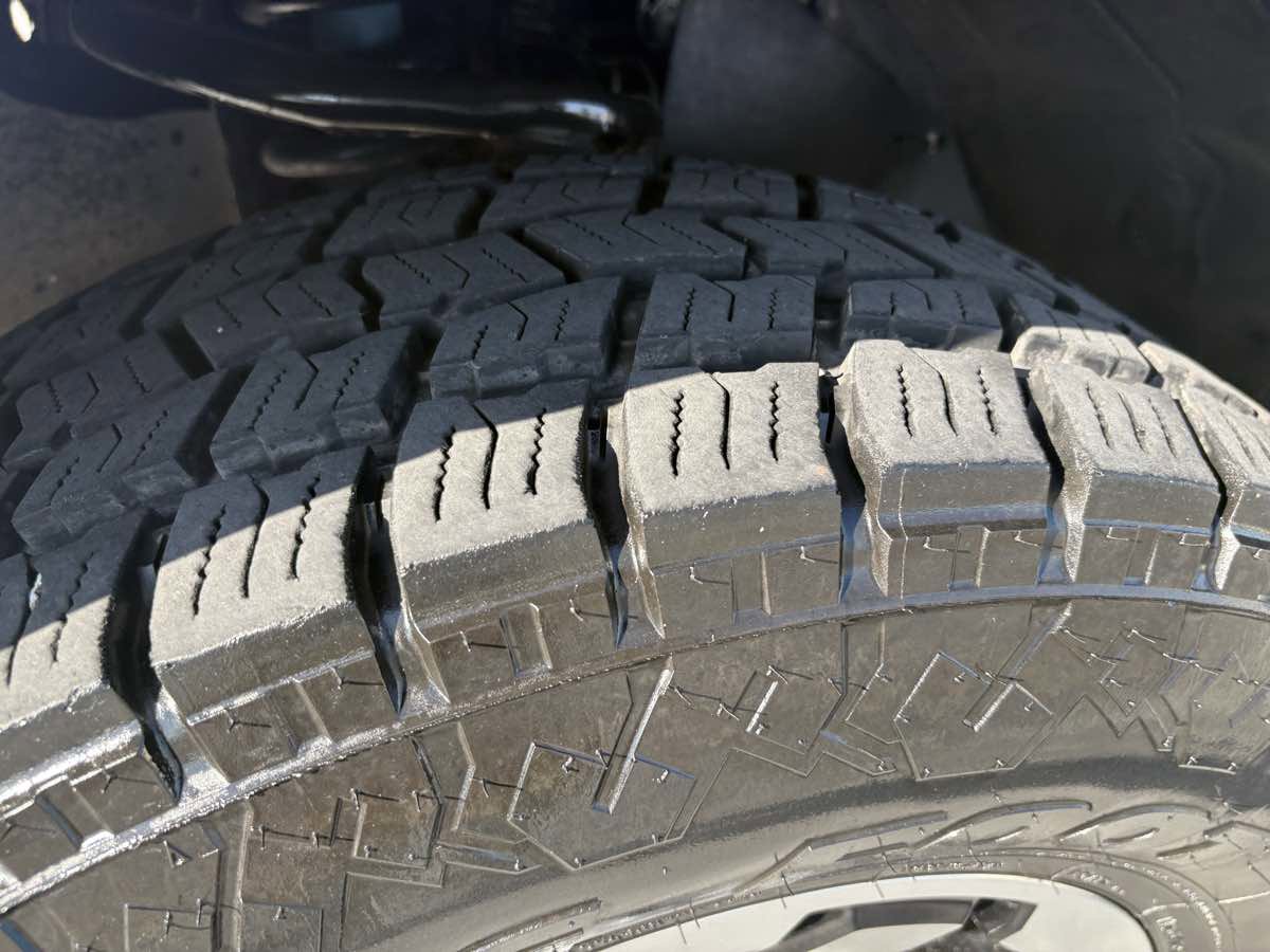 Used 2015 Toyota Tacoma 4x4 Double Cab w/ TRD Sport Package image 11