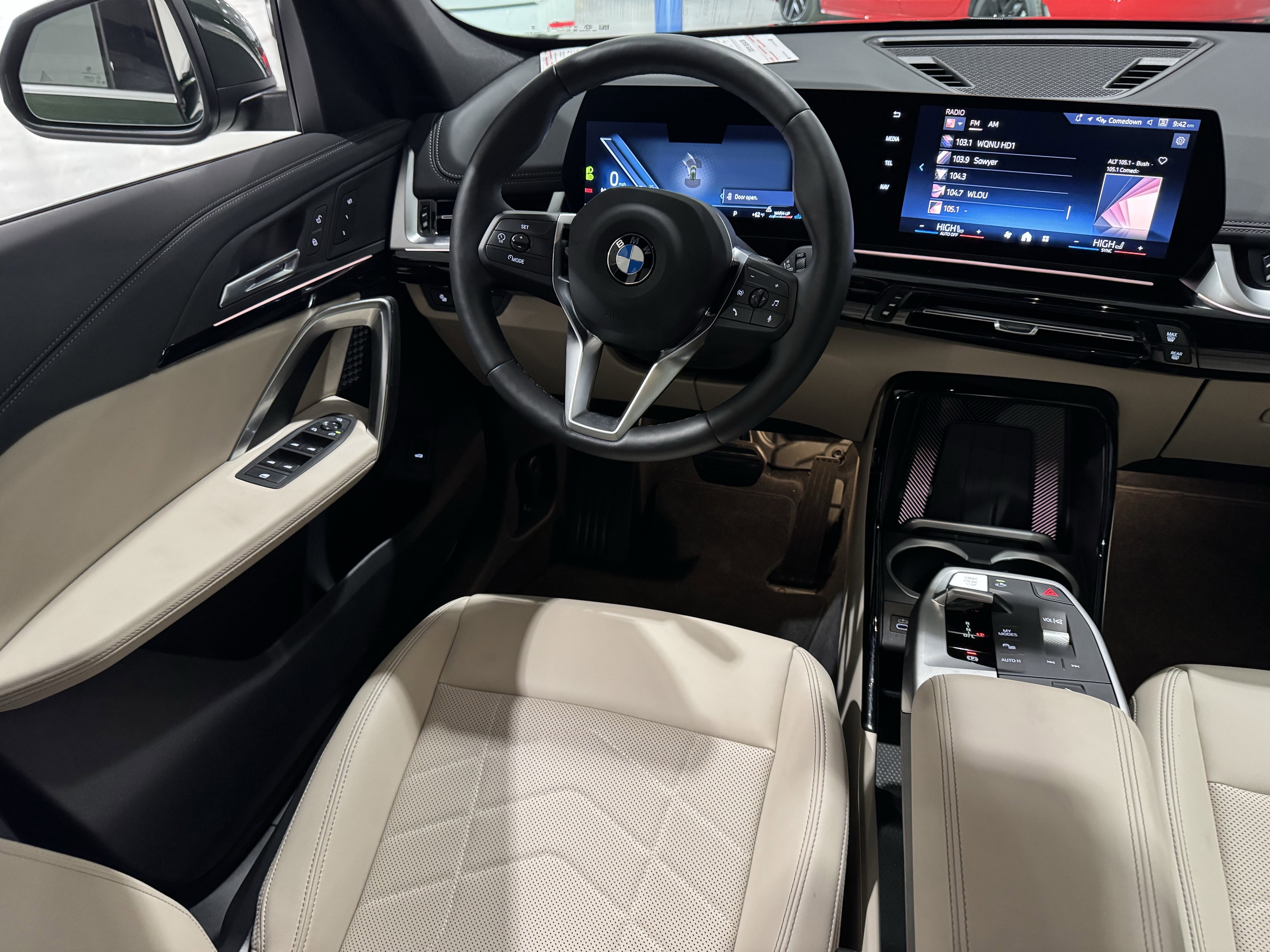 Used 2025 BMW X1 xDrive28i w/ Convenience Package image 5