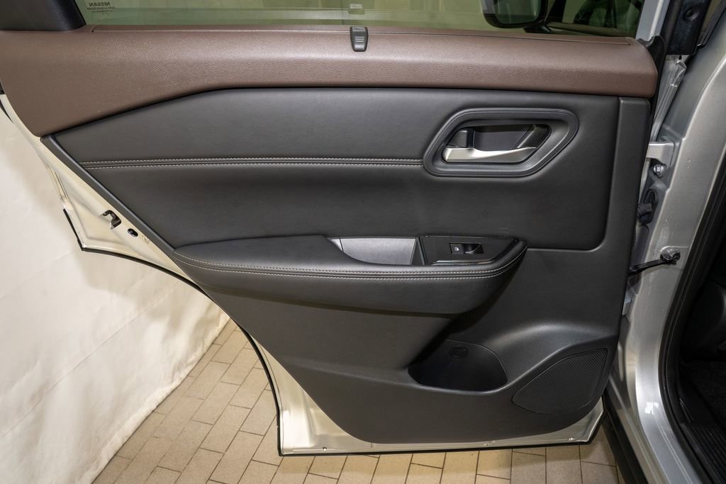 Certified 2023 Nissan Rogue SV w/ SV Premium B Package image 11