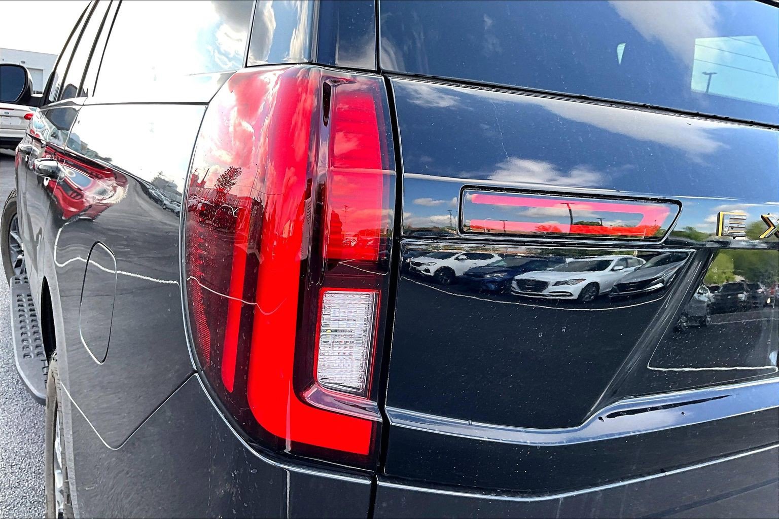 Used 2025 Ford Expedition Tremor AWD/4WD image 29