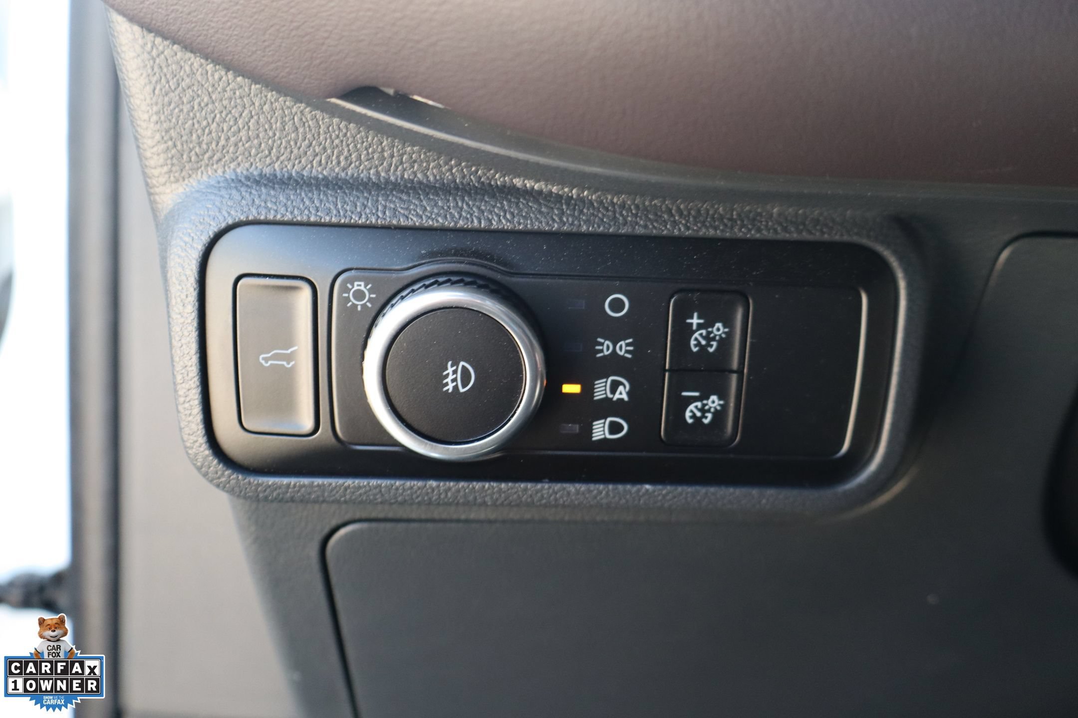 Used 2025 Ford Explorer Platinum RWD image 14