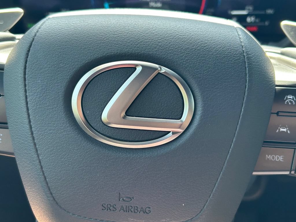 Used 2025 Lexus GX 550 w/ Accessory Package (2T) AWD/4WD image 42