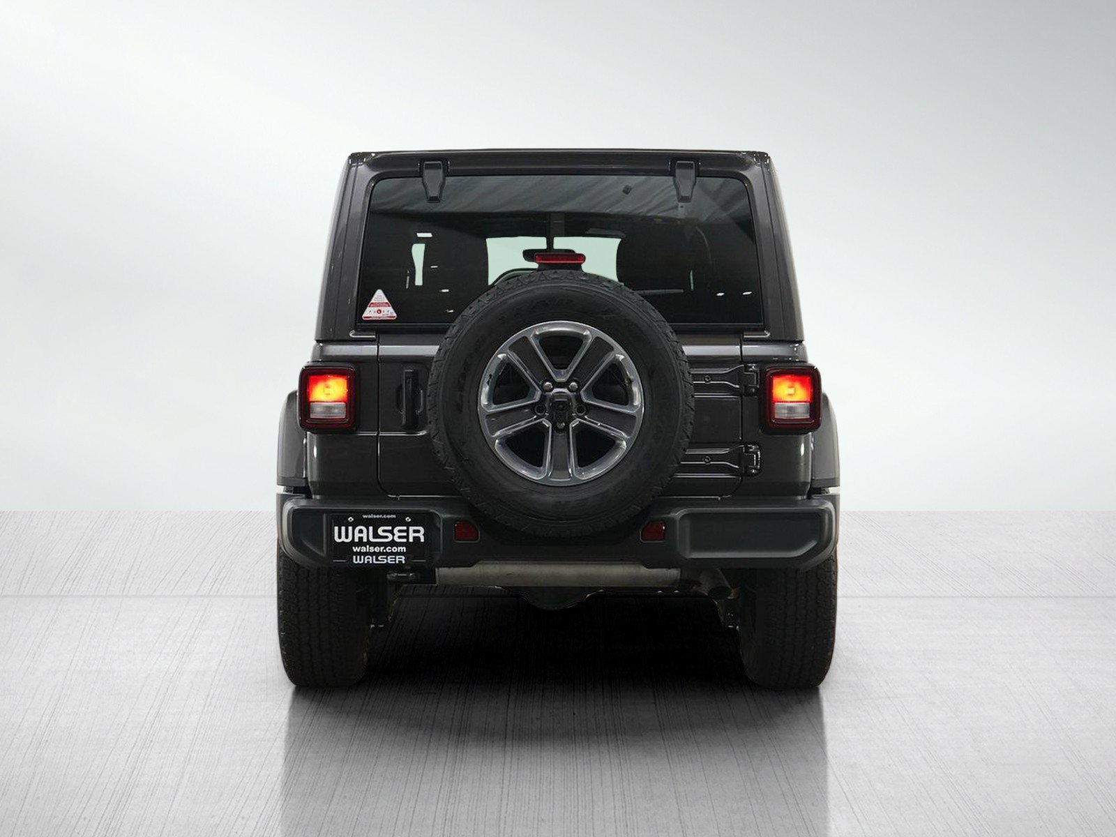 Used 2022 Jeep Wrangler Unlimited Sahara w/ Cold Weather Group AWD/4WD image 4