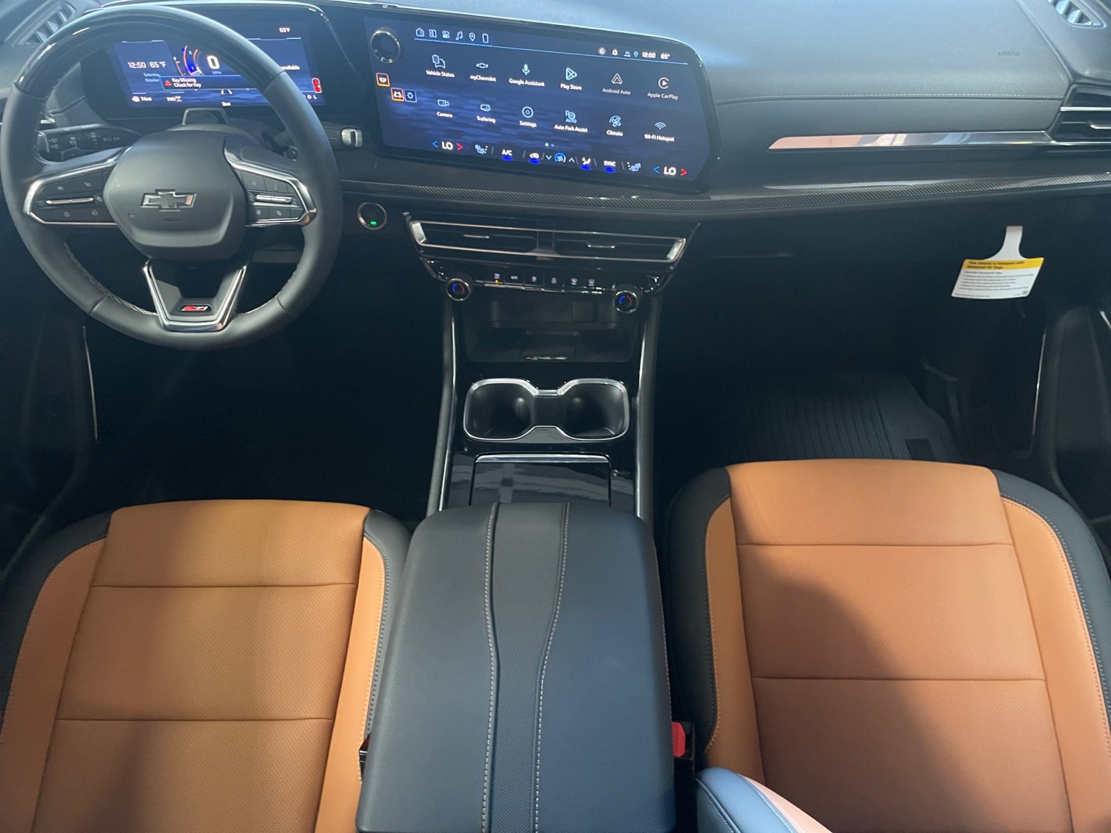 New 2027 Chevrolet Traverse Z71 w/ Enhanced Driving Package AWD/4WD image 16