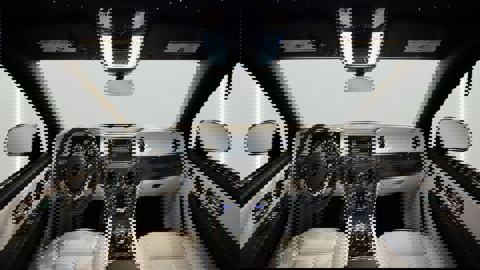 Used 2022 Rolls-Royce Cullinan Black Badge w/ Dark Exterior Package image 30