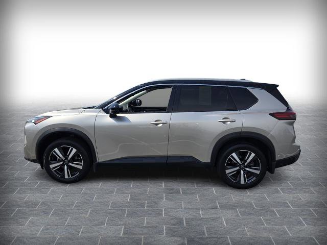 Certified 2025 Nissan Rogue SL w/ SL Premium Package FWD image 3