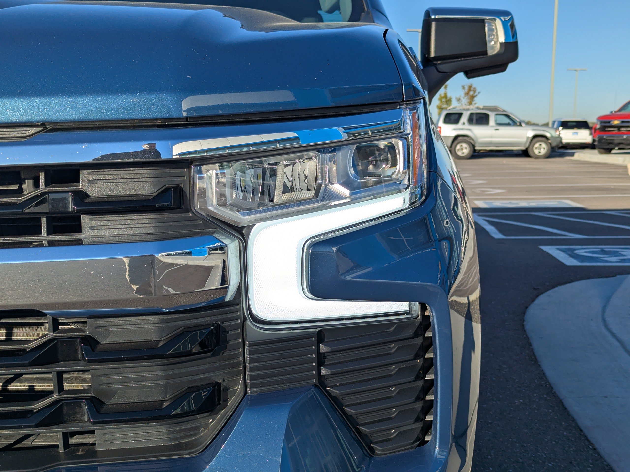 Certified 2024 Chevrolet Silverado 1500 LT AWD/4WD image 45