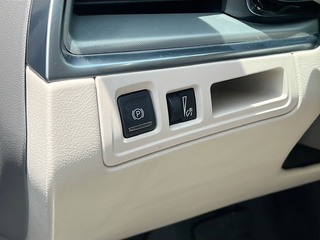 Used 2023 Cadillac XT5 Premium Luxury FWD image 10
