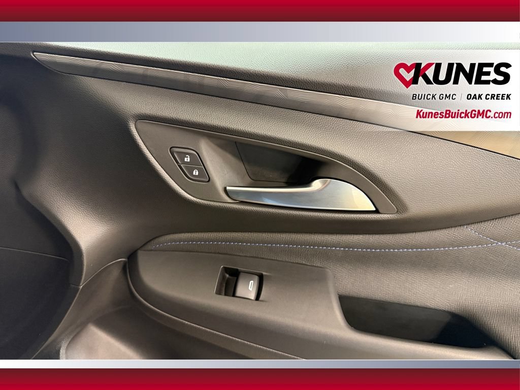 Used 2026 Buick Envista Sport Touring w/ Convenience I Package FWD image 35