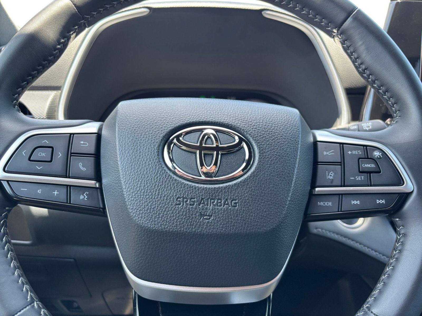 Used 2025 Toyota Highlander XSE AWD/4WD image 51