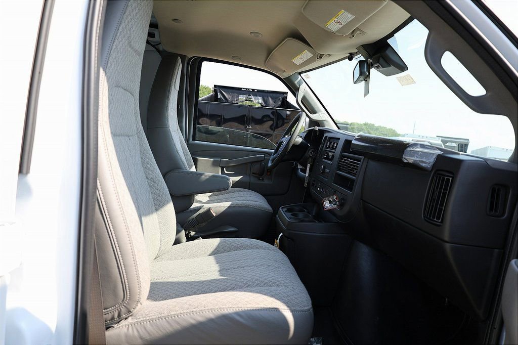 New 2025 Chevrolet Express 3500 w/ Driver Convenience Package RWD image 43