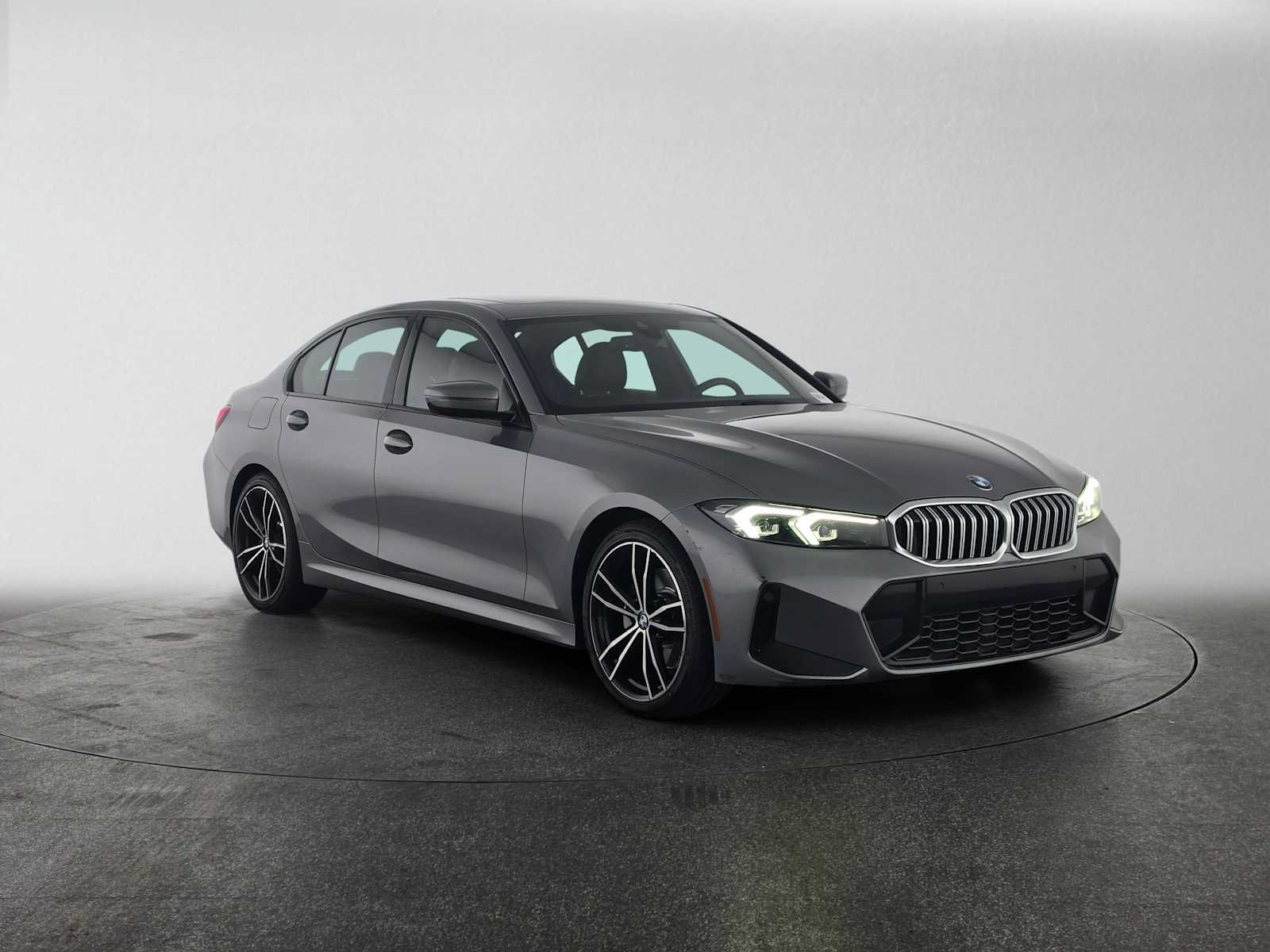 Used 2023 BMW 330i xDrive Sedan w/ M Sport Package AWD/4WD image 7