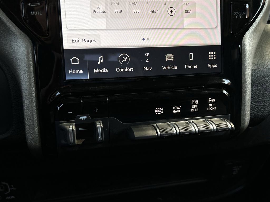 Used 2024 RAM 2500 Laramie image 21