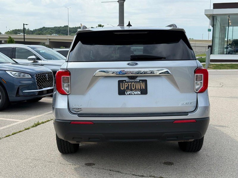 Certified 2022 Ford Explorer XLT image 5