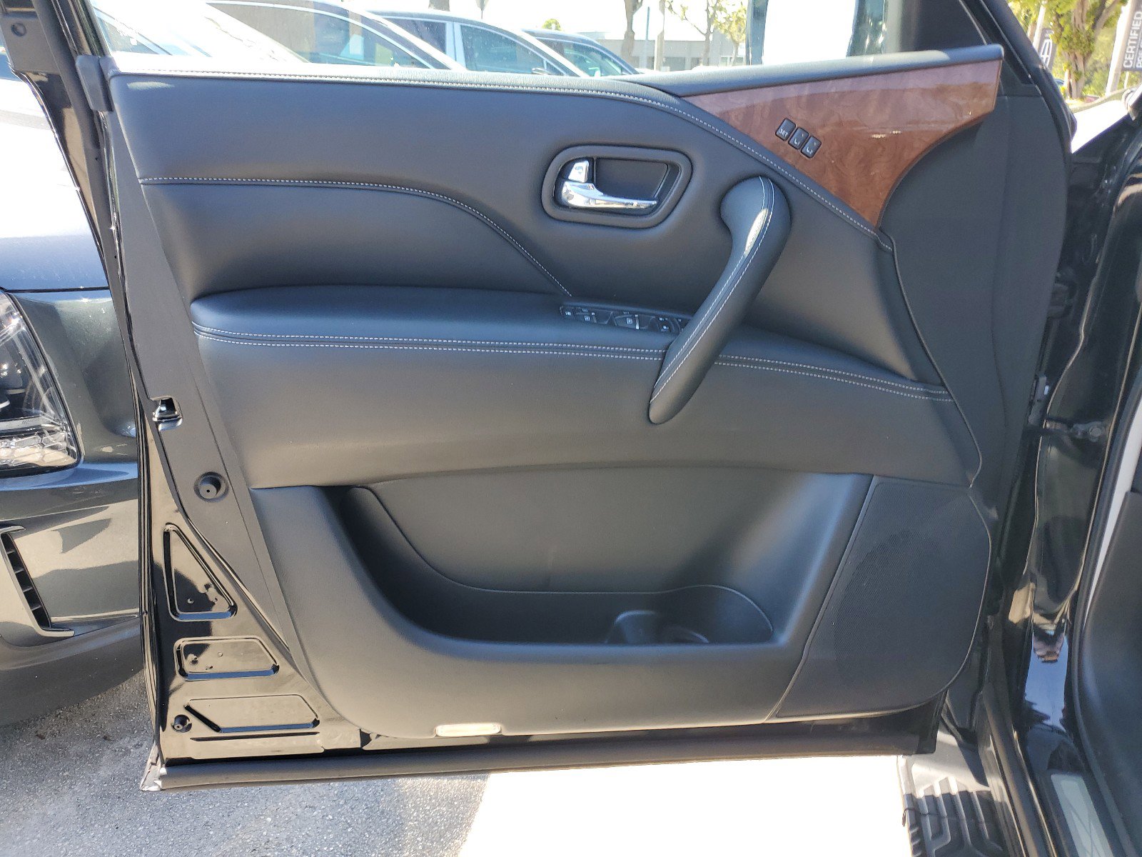 Used 2019 INFINITI QX80 Luxe image 15