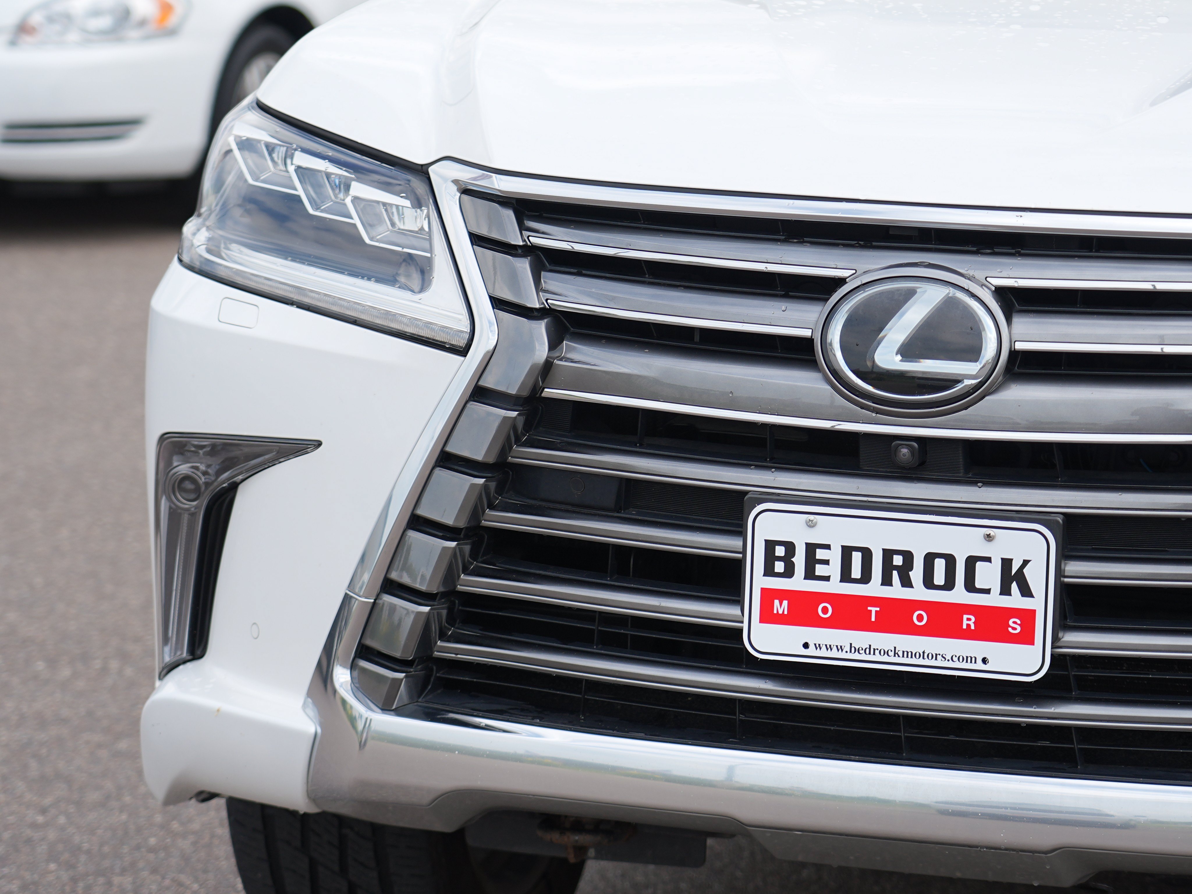 Used 2016 Lexus LX 570 4WD w/ Luxury Package image 9