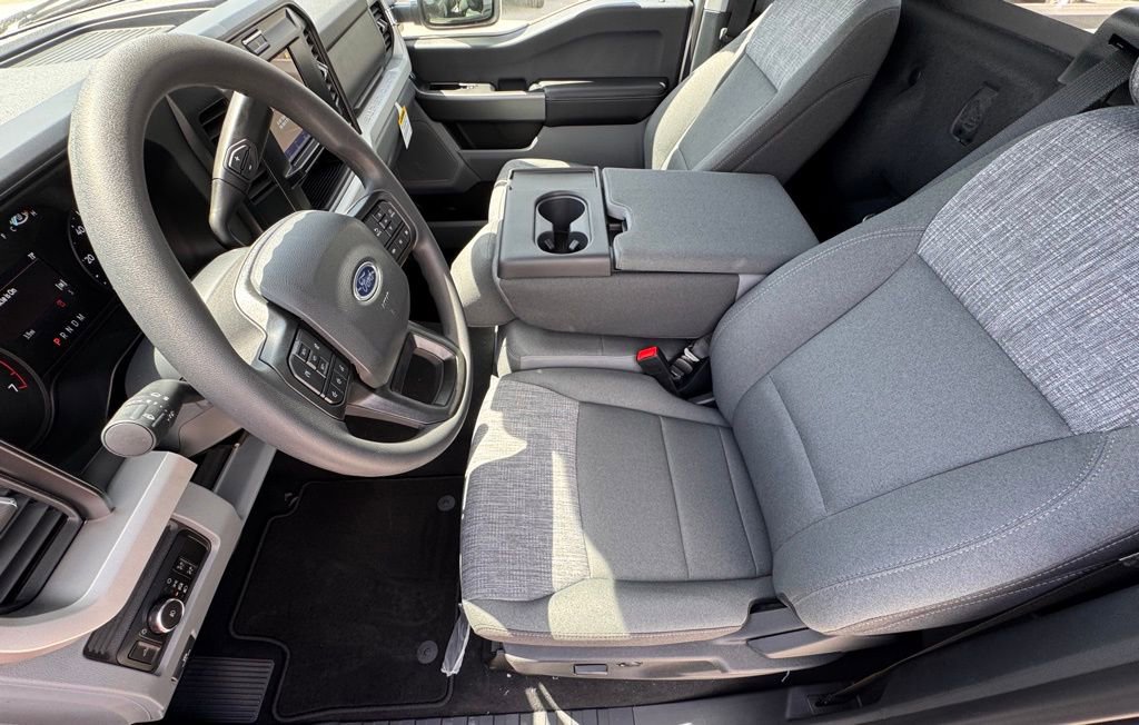 New 2025 Ford F350 XLT w/ FX4 Off-Road Package image 17