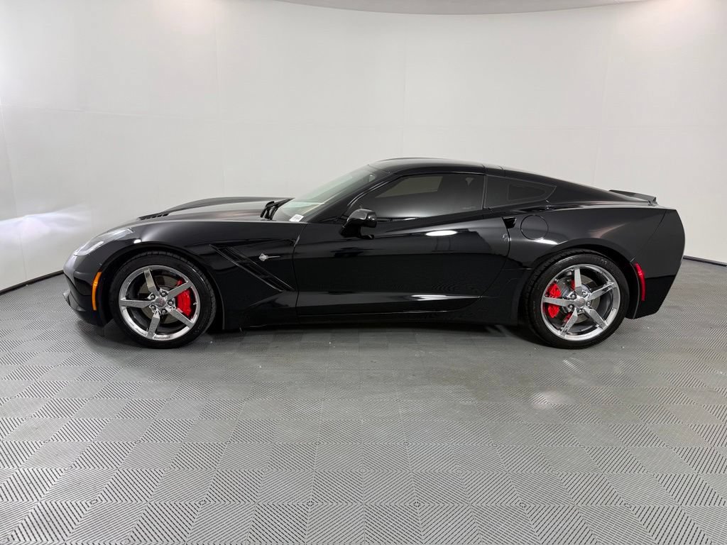 Used 2014 Chevrolet Corvette Stingray Coupe w/ 3LT Preferred Equipment Group RWD image 2