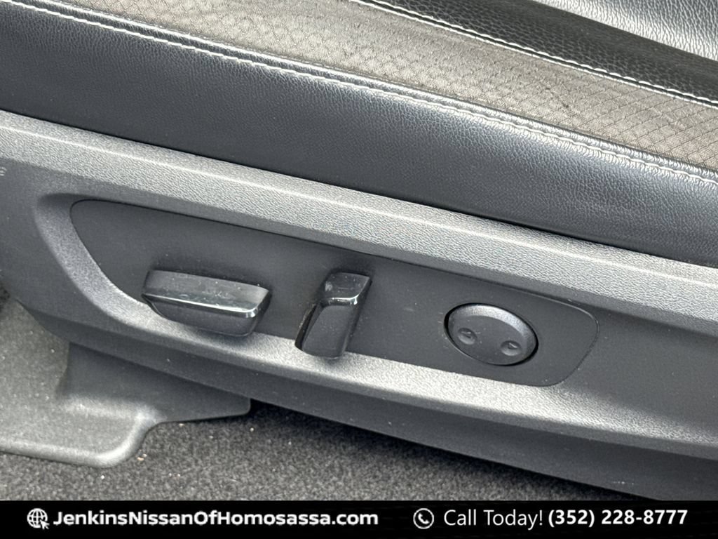 Certified 2022 Nissan Pathfinder SL w/ SL Premium Package FWD image 33