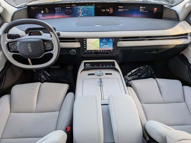 New 2026 Lincoln Navigator L Reserve w/ Jet Appearance Package image 14