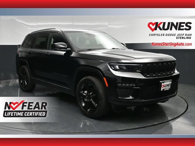 Used 2023 Jeep Grand Cherokee Limited w/ Black Appearance Package AWD/4WD video 1