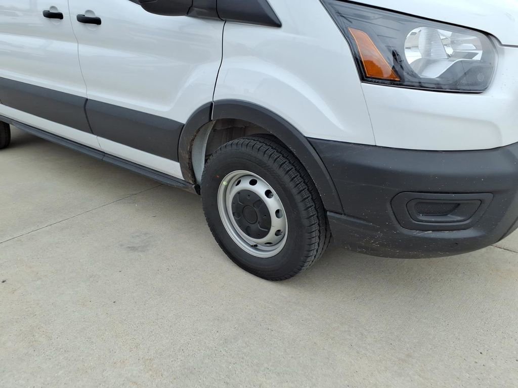 New 2026 Ford Transit 250 148 Medium Roof image 5