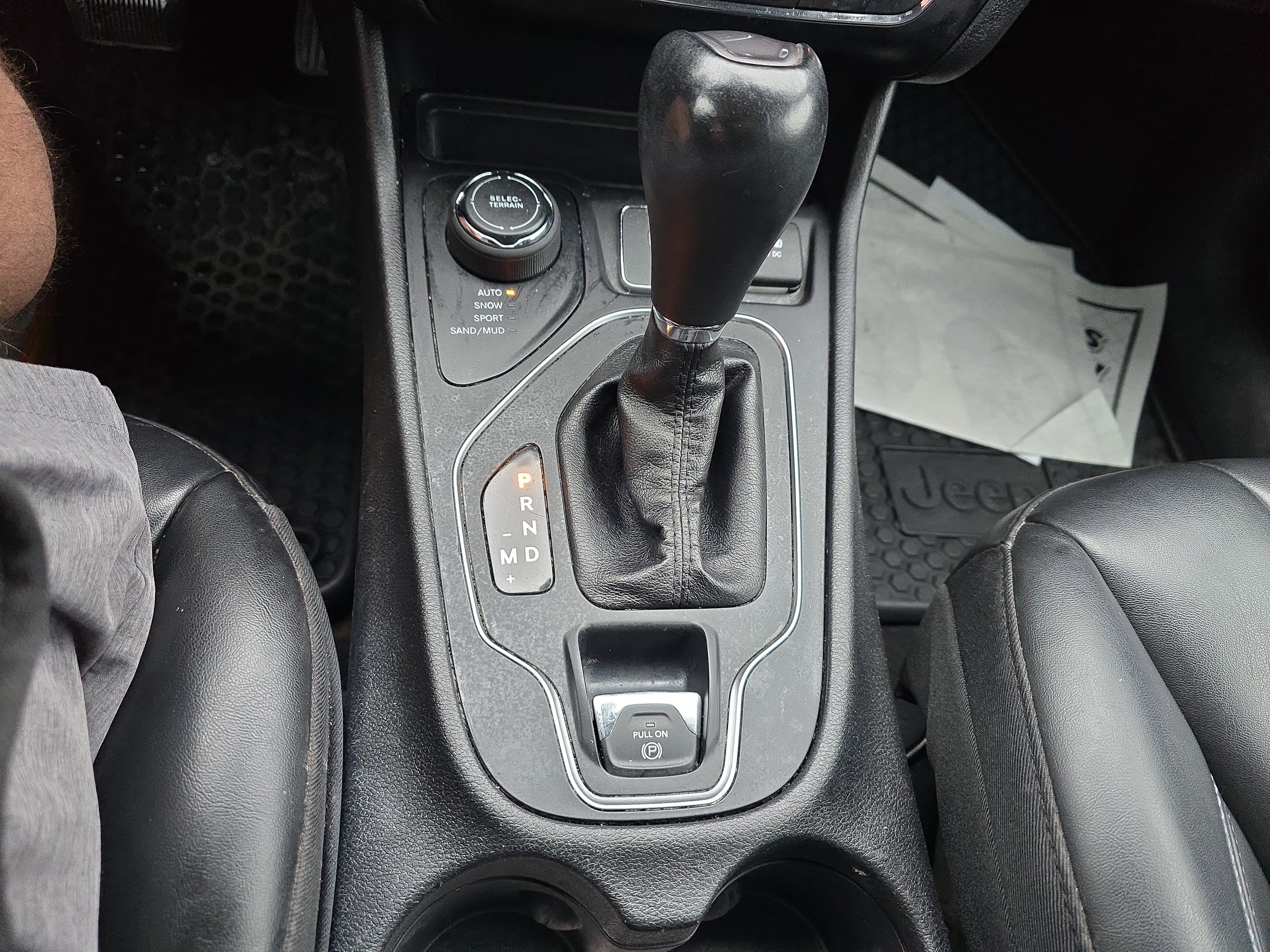 Used 2020 Jeep Cherokee Latitude Plus w/ Cold Weather Group image 24