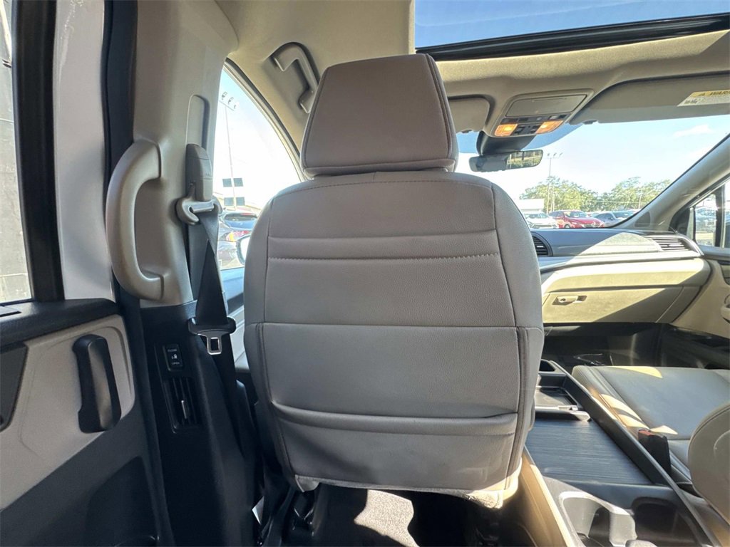 Used 2023 Honda Odyssey Touring image 23