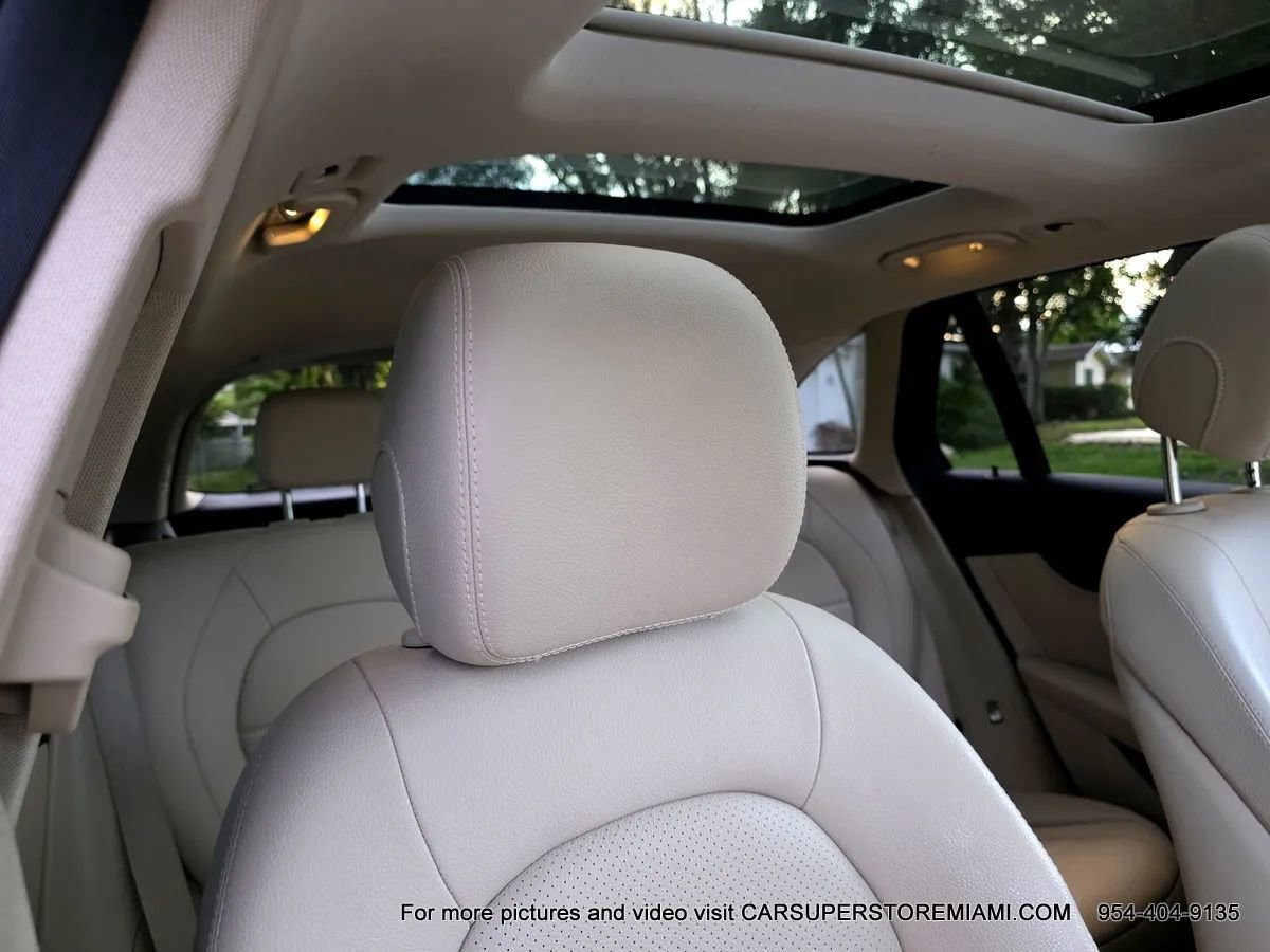 Used 2018 Mercedes-Benz GLC 300 w/ Premium Package image 43