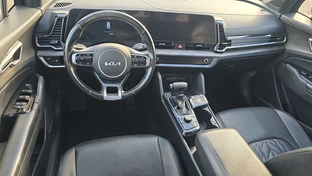 Used 2023 Kia Sportage X-Line AWD/4WD image 11