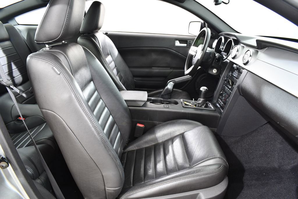 Used 2009 Ford Mustang GT Premium RWD image 10