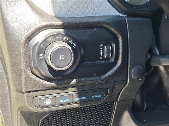 Used 2024 Jeep Wrangler Unlimited w/ LED Headlamp & Fog Lamp Group AWD/4WD image 26
