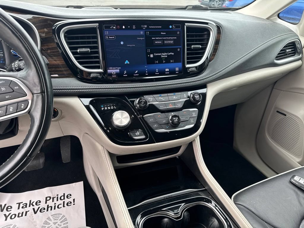 Used 2022 Chrysler Pacifica Limited FWD image 17