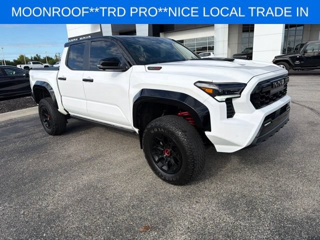 Used 2024 Toyota Tacoma TRD Pro AWD/4WD image 16
