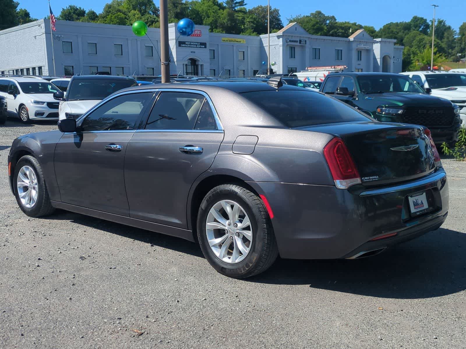 Used 2015 Chrysler 300 Limited w/ Driver Convenience Group RWD image 6