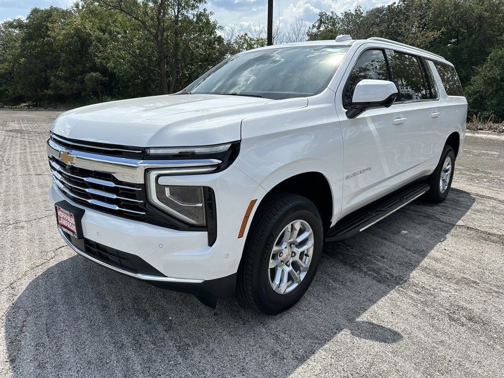 New 2026 Chevrolet Suburban LT