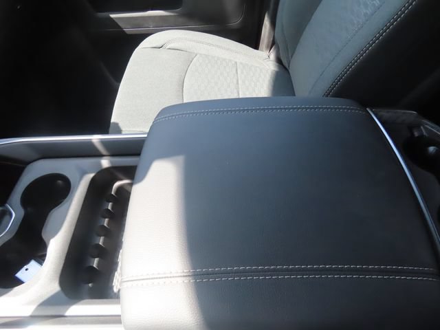 New 2026 RAM 3500 Big Horn AWD/4WD image 36