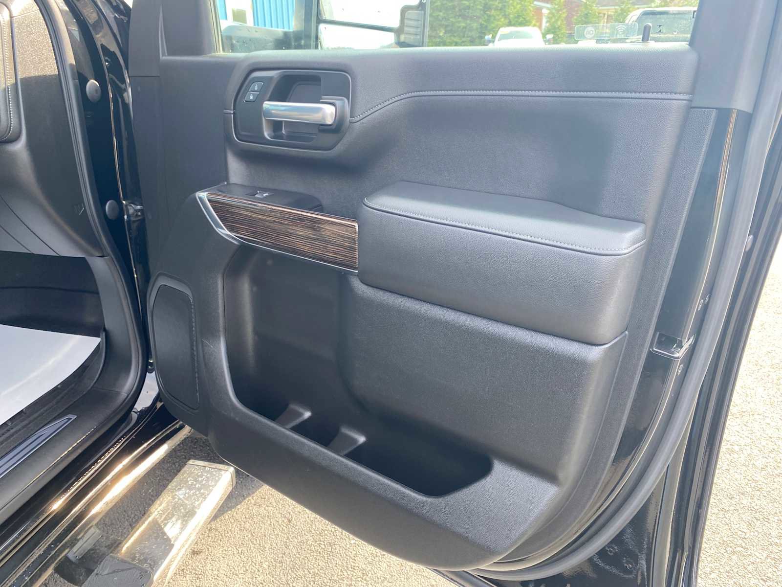 Used 2020 GMC Sierra 2500 SLE w/ SLE Value Package; AWD/4WD image 41