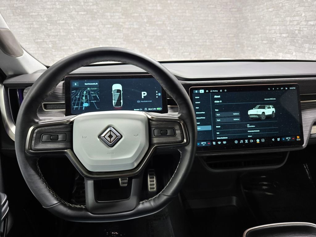 Used 2023 Rivian R1S Launch Edition image 17