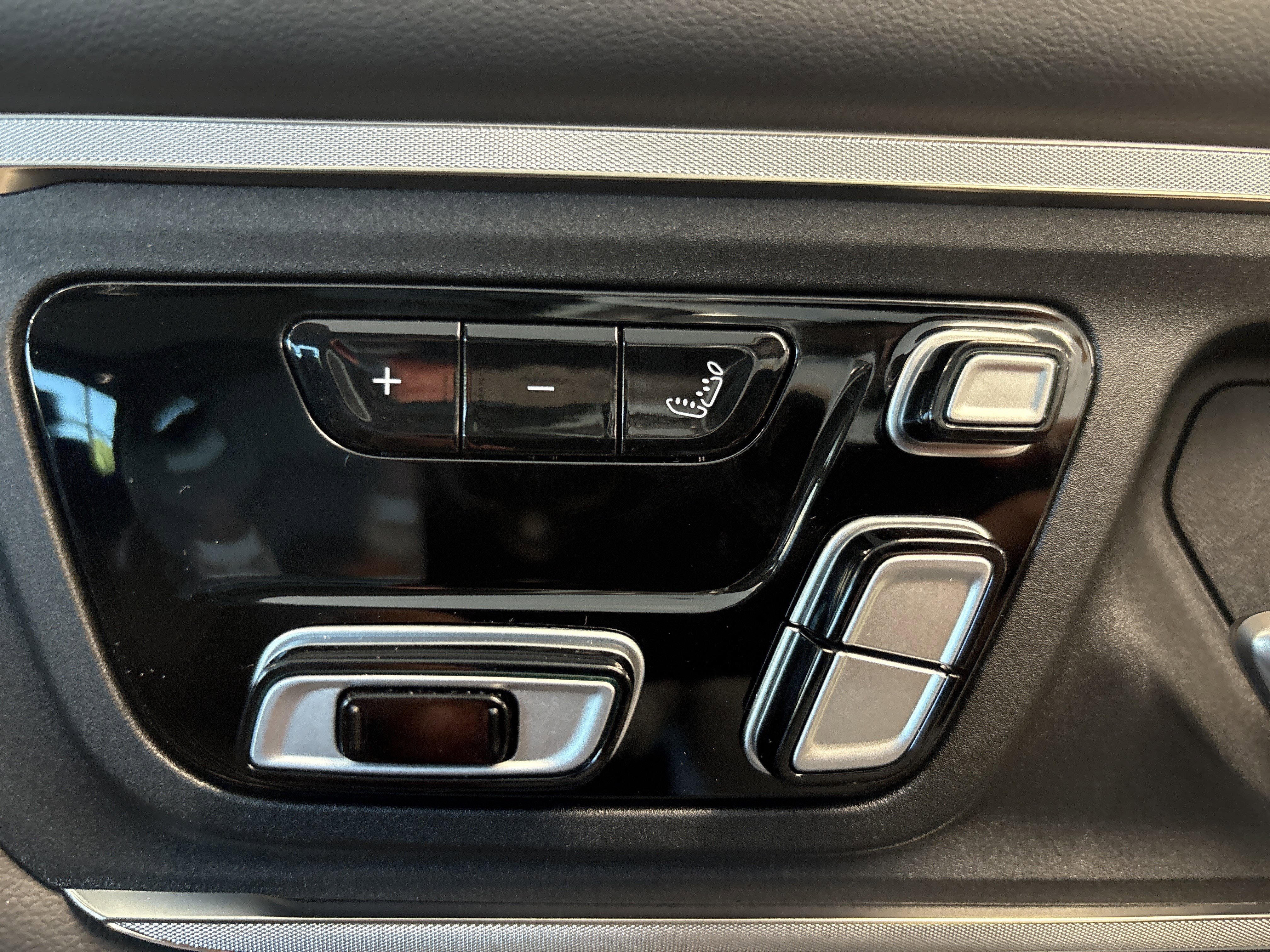 New 2026 RAM 1500 Tungsten w/ Bed Utility Group image 9