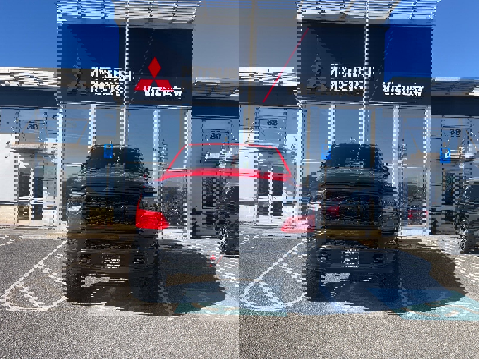 Used 2021 RAM 1500 Big Horn w/ Built-to-serve Edition image 3